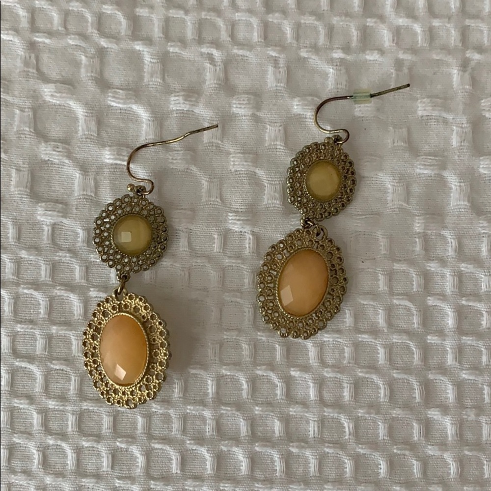 Gold tone filigree earrings